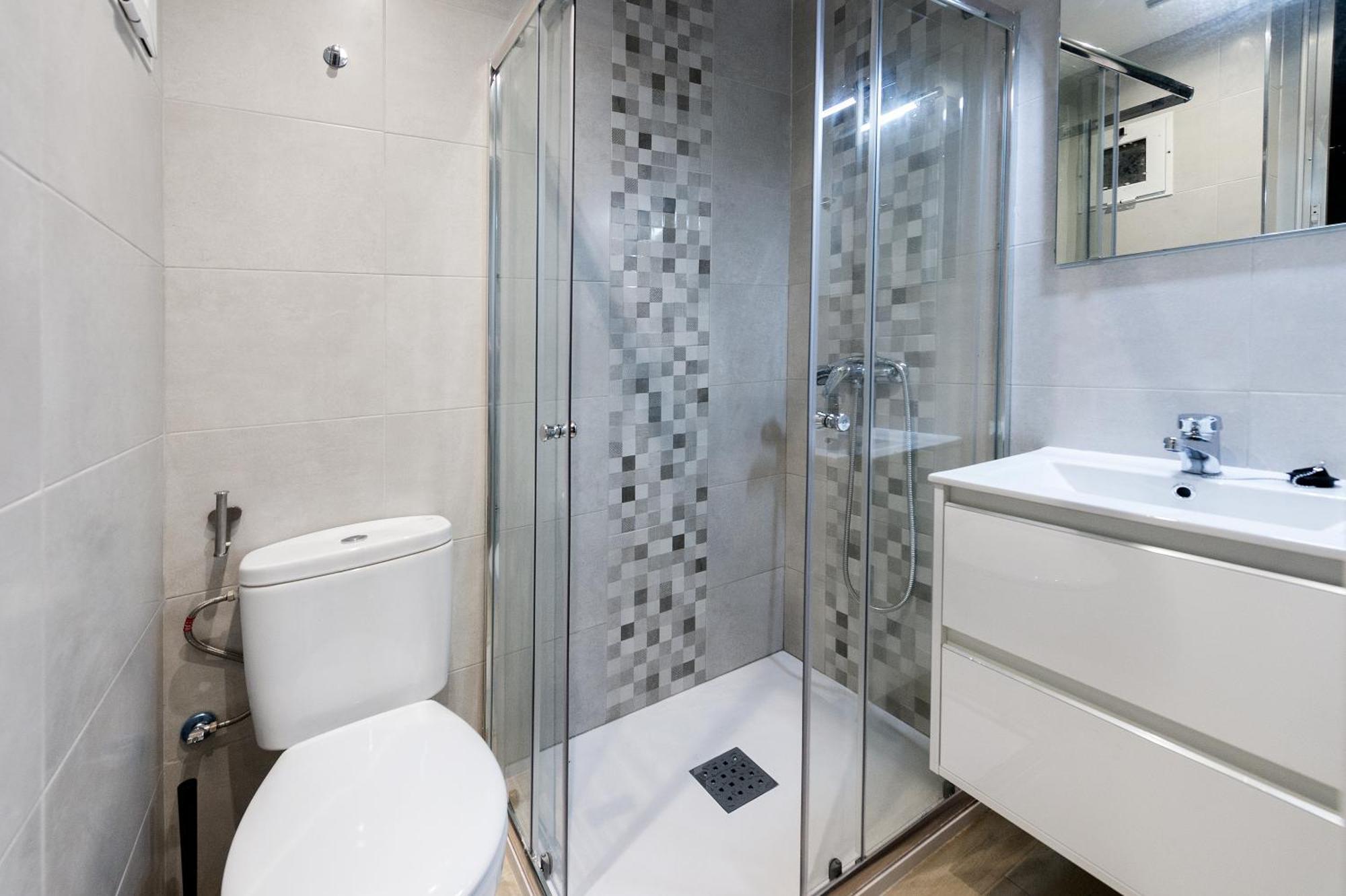 Sagrada Familia Apartments Barcelona Bagian luar foto